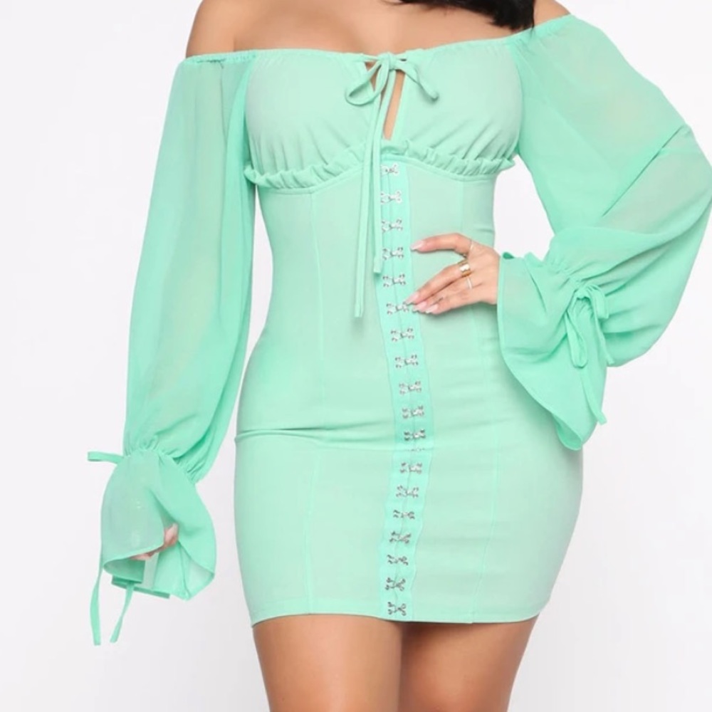 Mint green dress mesh sleeves